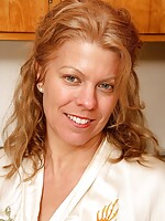 nude mature photos